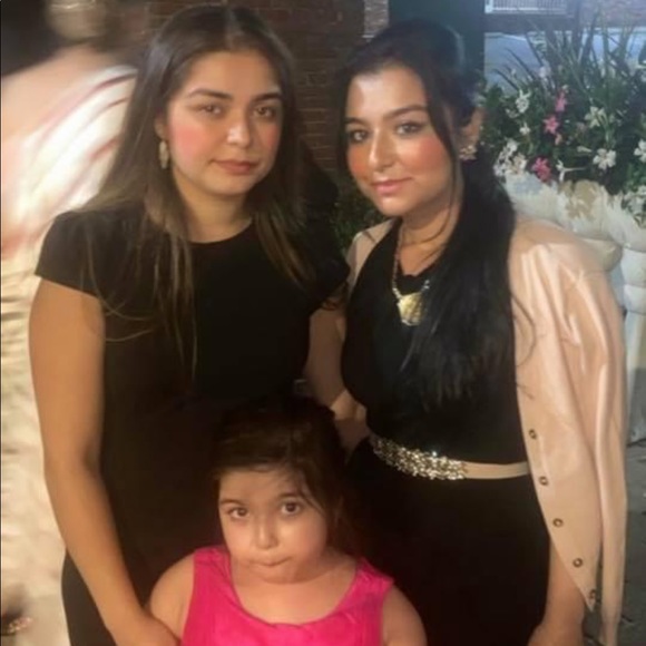 Meet your Posher, Bianca - Picture 1 of 1